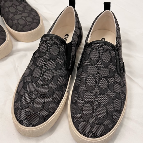 NWOB $195 Coach Black & Grey Skate Slip On Sneaker In Signature Jacquard - Picture 4 of 10